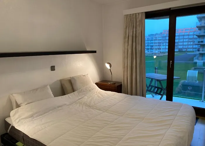 In Near The Daire Nieuwpoort